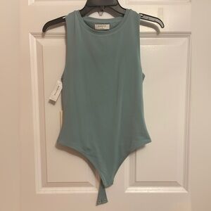 Aritzia Babaton Contour bodysuit size small, new with tags